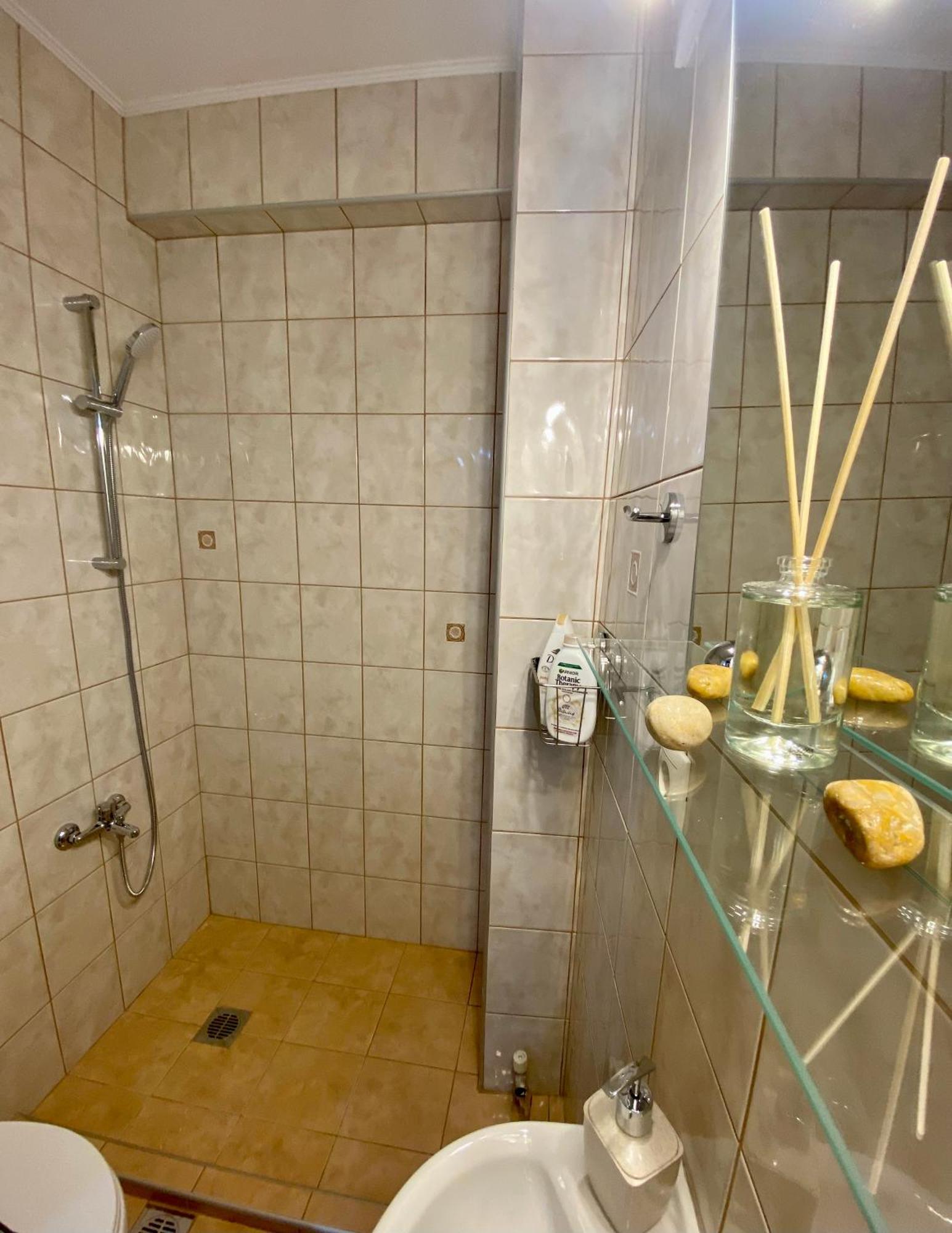 Nikos Apartment Szpáta Kültér fotó